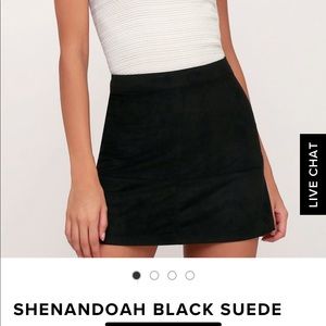 CUTE BLACK MINNI SKIRT